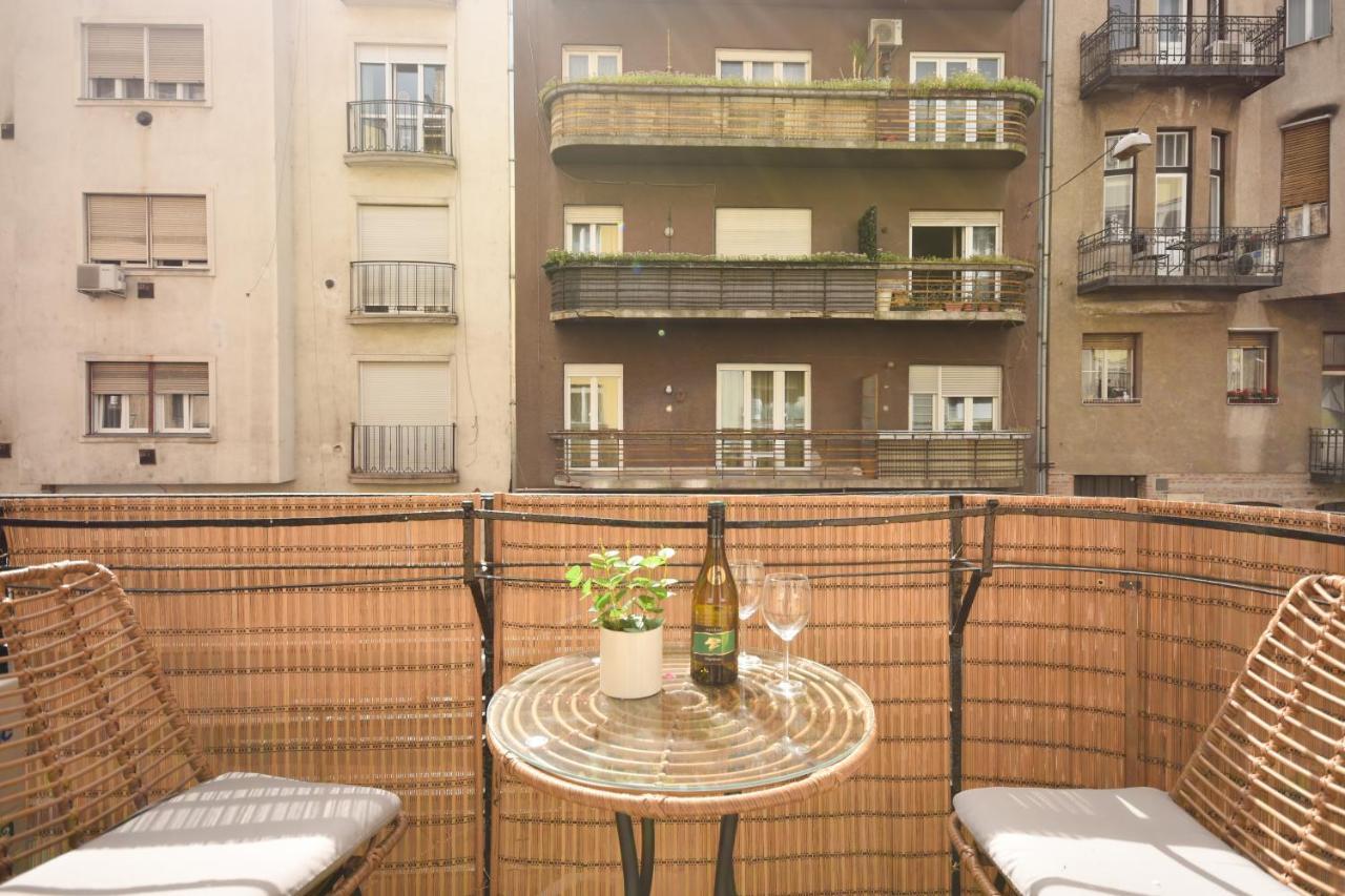Castle Nest Apartment Budapest Esterno foto